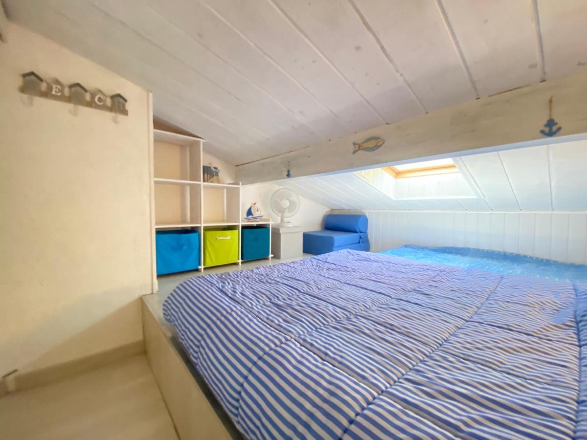 La Maison Bleue กรุยซ็อง ภายนอก รูปภาพ
